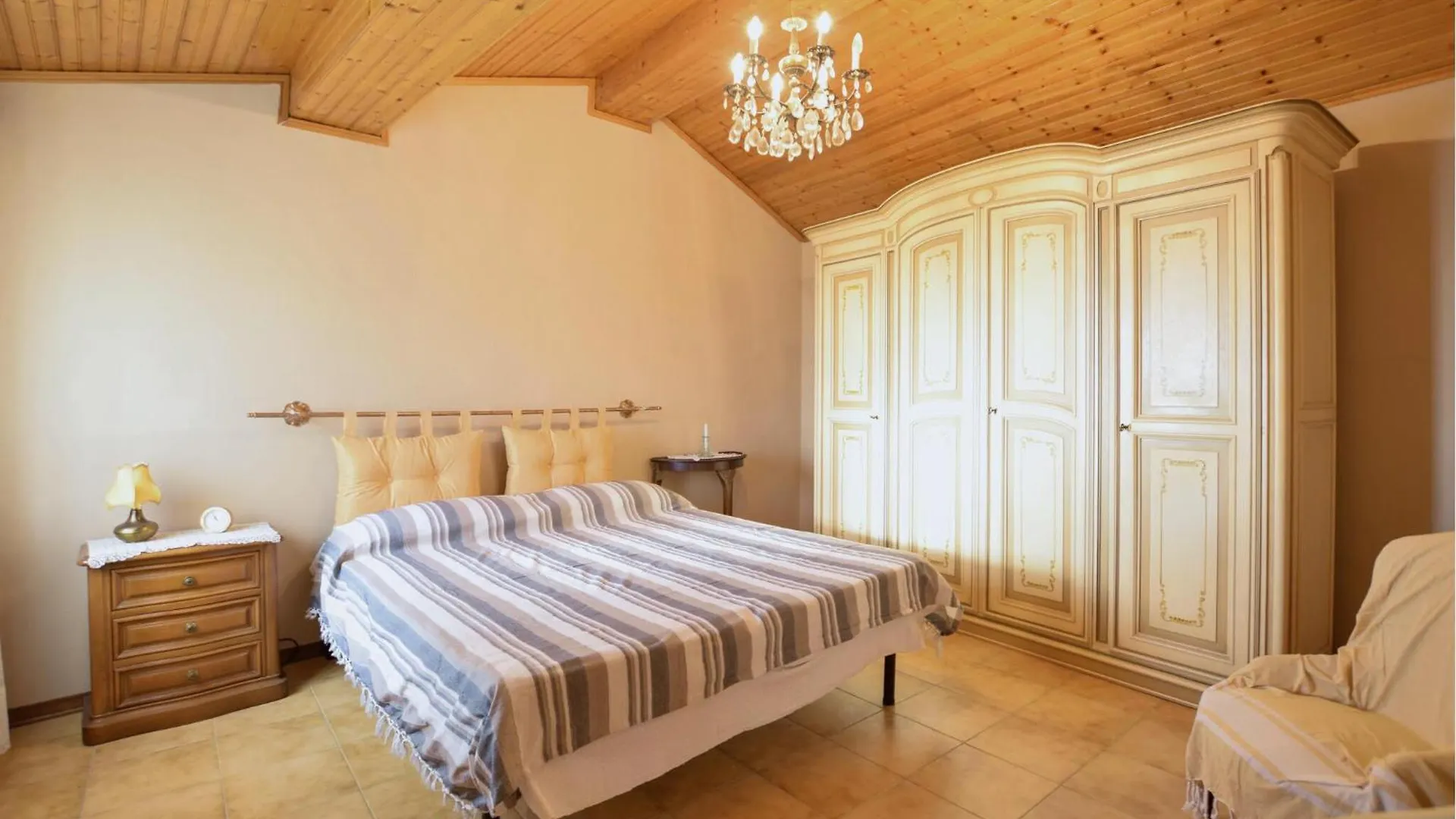 Cozy Home In Camaiore With House A Panoramic View